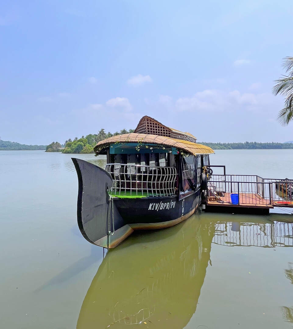 Close-up of traditional small boat front at Akalappuzha